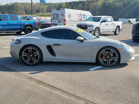 Used 2024 Porsche 718 Cayman S RWD image 2