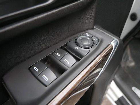 Used 2021 Chevrolet Silverado 2500 LT image 16