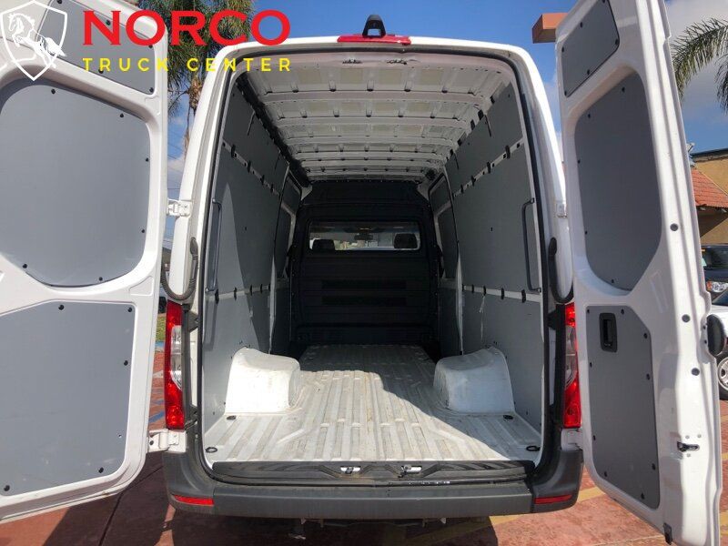 Used 2019 Freightliner Sprinter 3500 RWD image 13