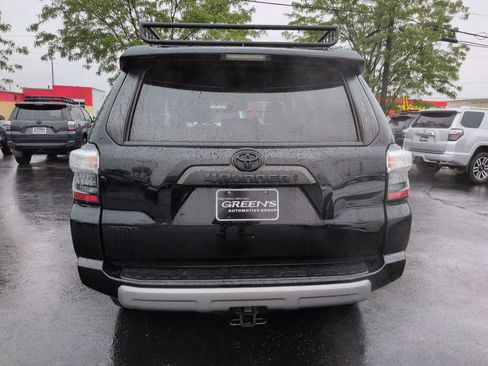 Used 2023 Toyota 4Runner TRD Off-Road Premium w/ Moonroof Package AWD/4WD image 4