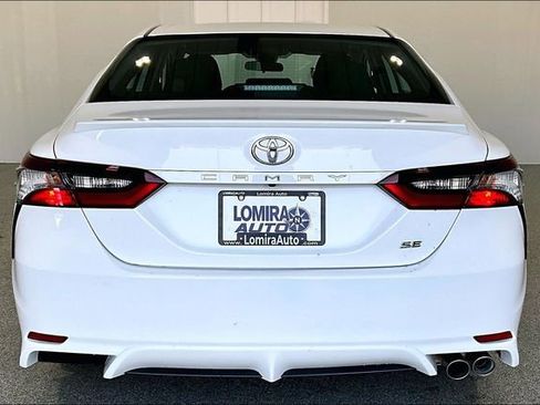 Used 2024 Toyota Camry SE image 6