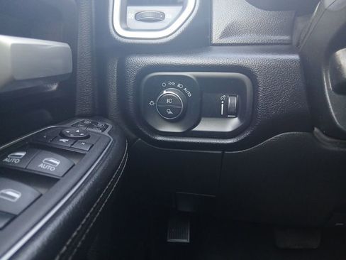 Used 2024 RAM 3500 Big Horn AWD/4WD image 16
