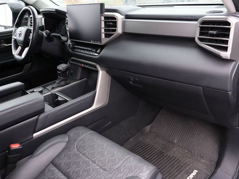 Used 2022 Toyota Tundra Limited image 11