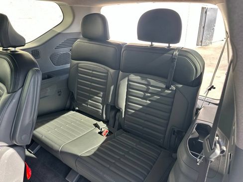 Used 2024 Kia EV9 Land AWD/4WD image 6