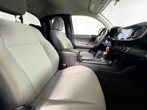 Used 2022 Toyota Tacoma SR w/ SX Package image 29