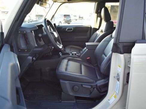 New 2025 Ford Bronco Big Bend w/ Black Diamond Package AWD/4WD image 13