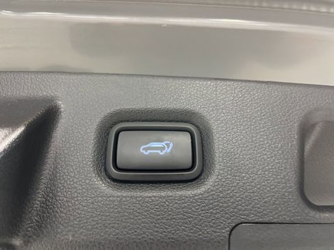 Used 2023 Hyundai Santa Fe Calligraphy image 39