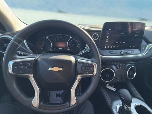 Used 2024 Chevrolet Blazer LT w/ Convenience Package image 10