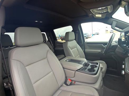 Used 2025 GMC Sierra 1500 SLT image 18