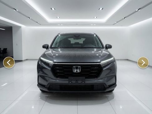 Used 2024 Honda CR-V EX image 3