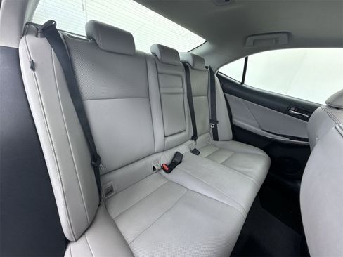 Used 2016 Lexus IS 200t image 38