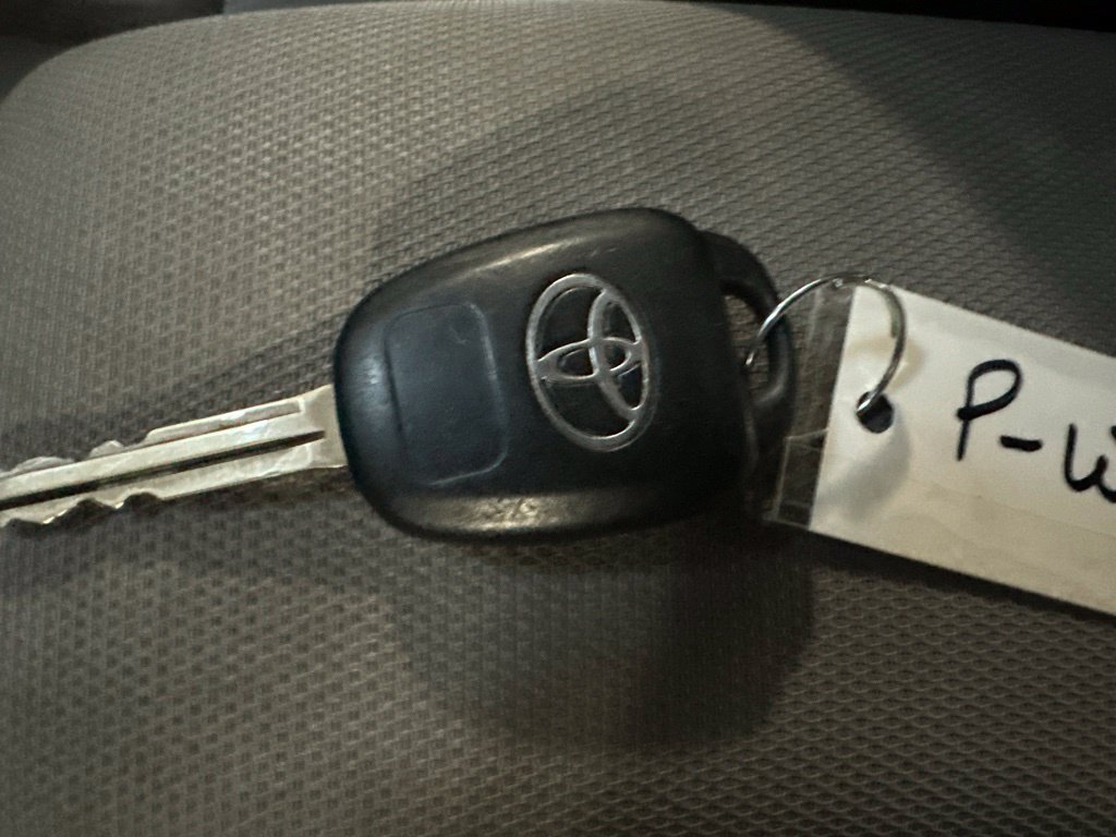 Used 2014 Toyota Corolla LE FWD image 19
