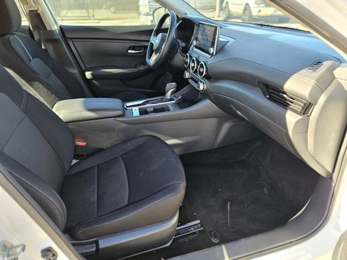 Used 2024 Nissan Sentra SV image 12