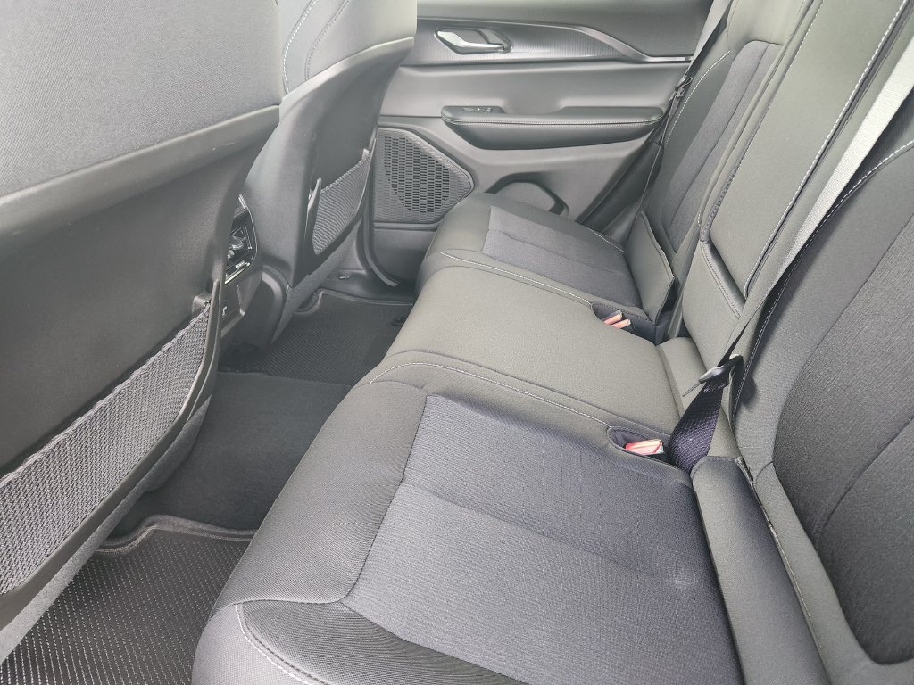 New 2026 Jeep Grand Cherokee Laredo RWD image 19