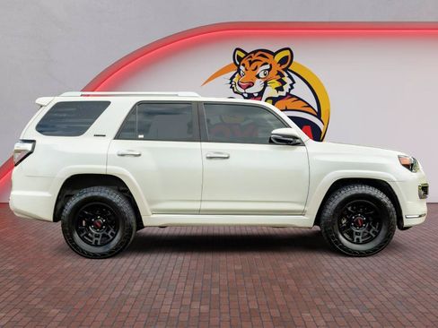 Used 2020 Toyota 4Runner Limited RWD image 4