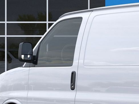 New 2026 Chevrolet Express 2500 w/ Chrome Appearance Package RWD image 12