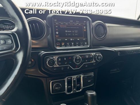 Used 2022 Jeep Wrangler Unlimited Sport AWD/4WD image 34