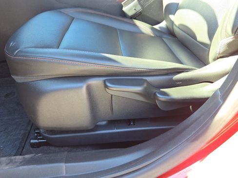 Used 2024 Chevrolet Trax RS w/ Driver Confidence Package image 16