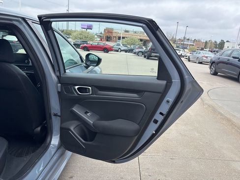 Used 2023 Honda Civic Sport image 27