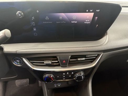 Used 2024 Buick Encore GX Sport Touring image 4