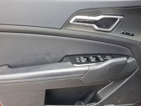 Certified 2024 Kia Sportage SX image 14