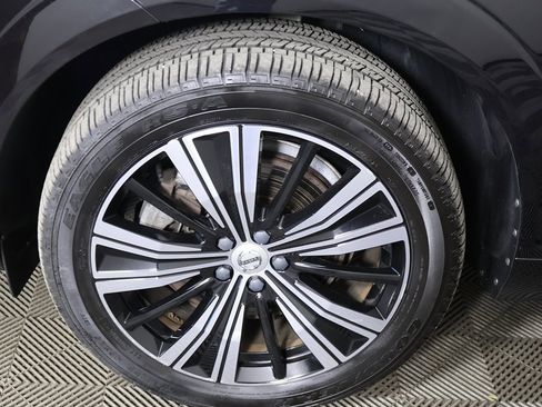 Used 2022 Volvo XC60 B6 Inscription w/ Climate Package image 21