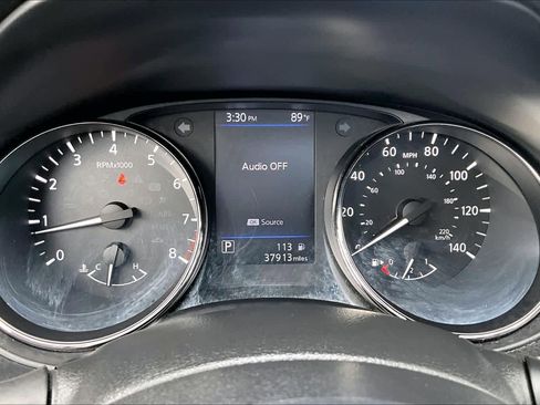 Used 2020 Nissan Rogue SV image 24