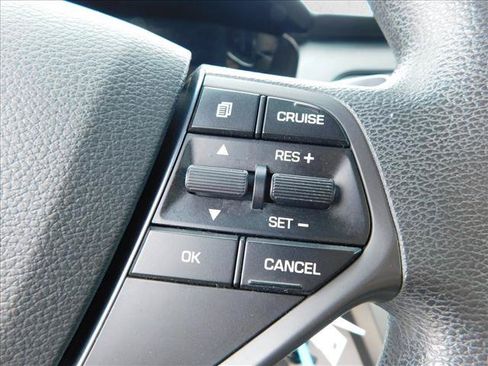 Used 2015 Hyundai Sonata SE FWD image 14