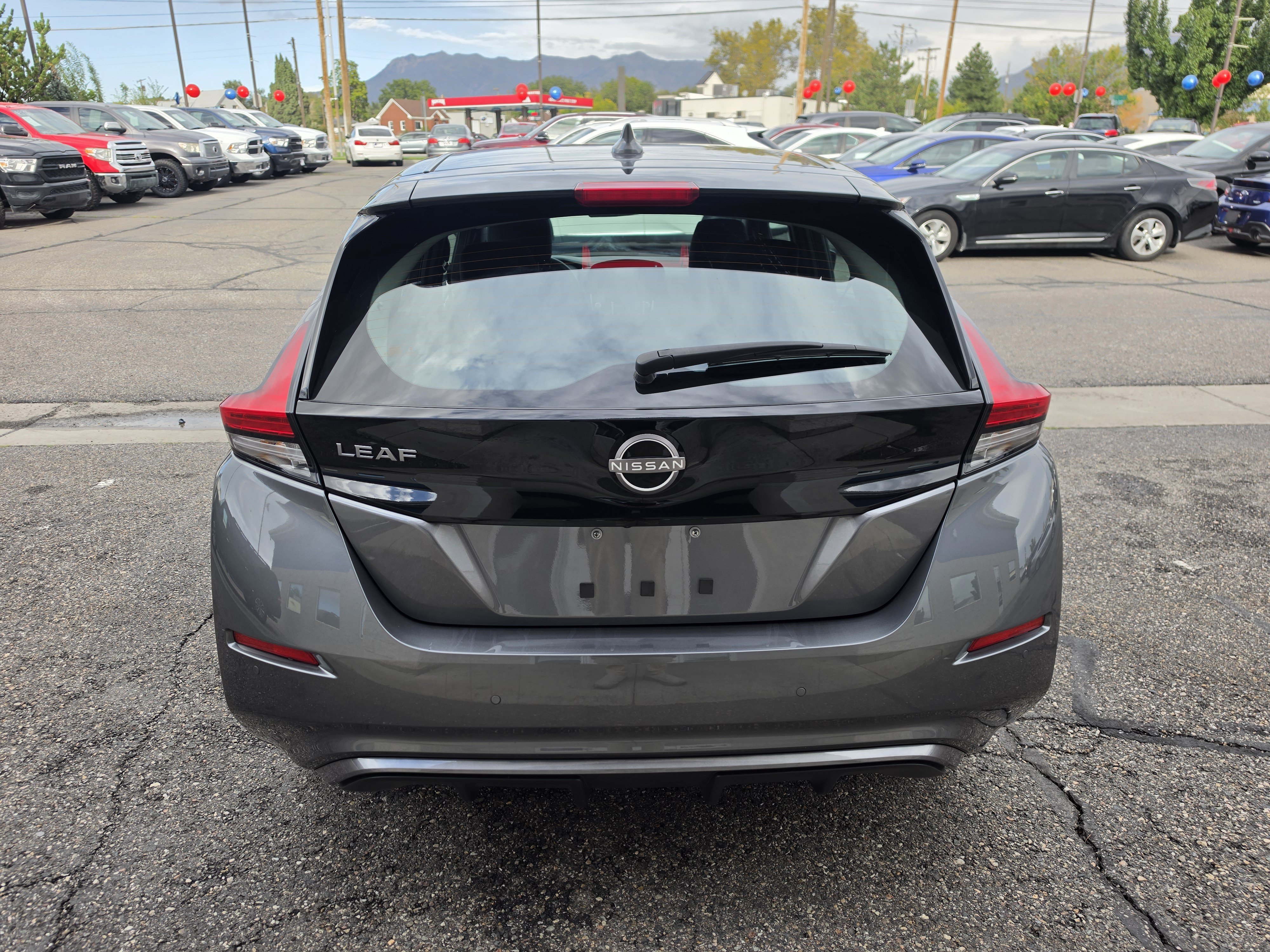 Used 2025 Nissan Leaf S FWD image 28