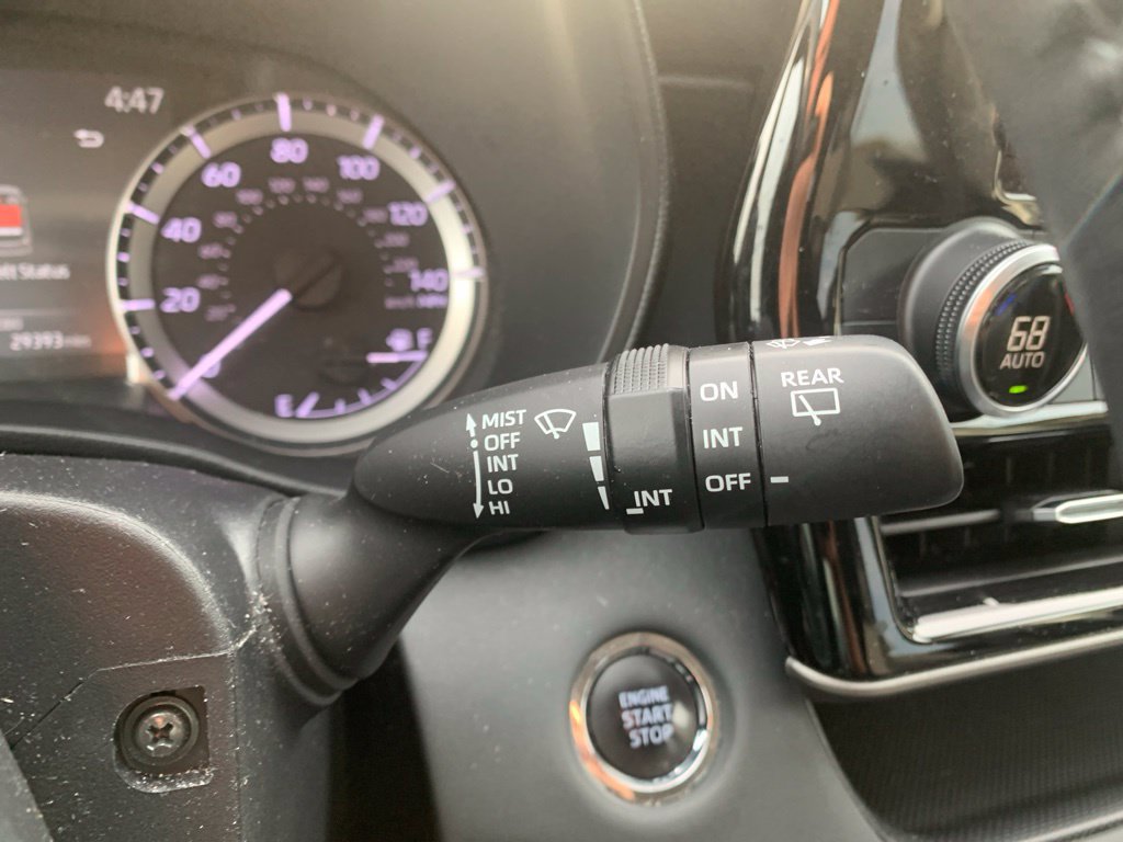 Used 2023 Toyota Highlander LE FWD image 44