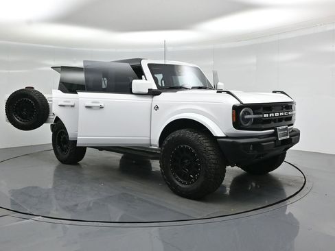 Used 2021 Ford Bronco Outer Banks AWD/4WD image 27