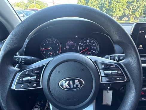 Used 2019 Kia Forte LXS FWD image 22