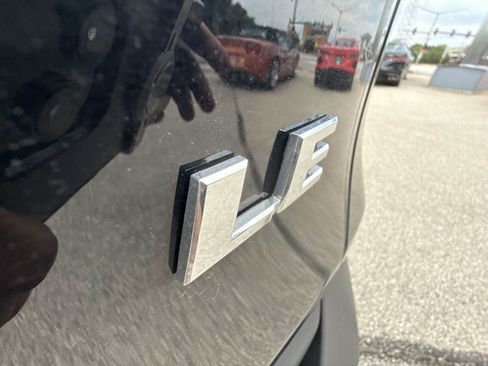 Used 2020 Toyota RAV4 LE w/ Carpet Mat Package FWD image 27