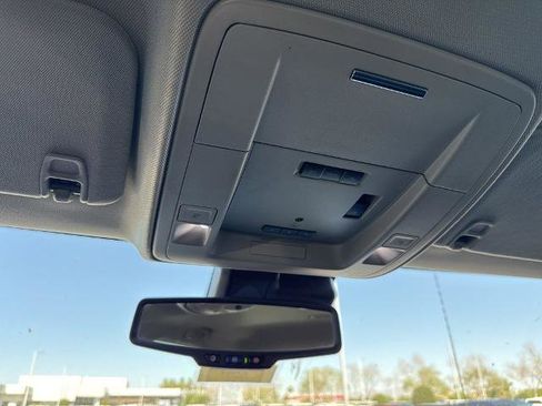 Used 2019 GMC Sierra 2500 Denali w/ Duramax Plus Package AWD/4WD image 8