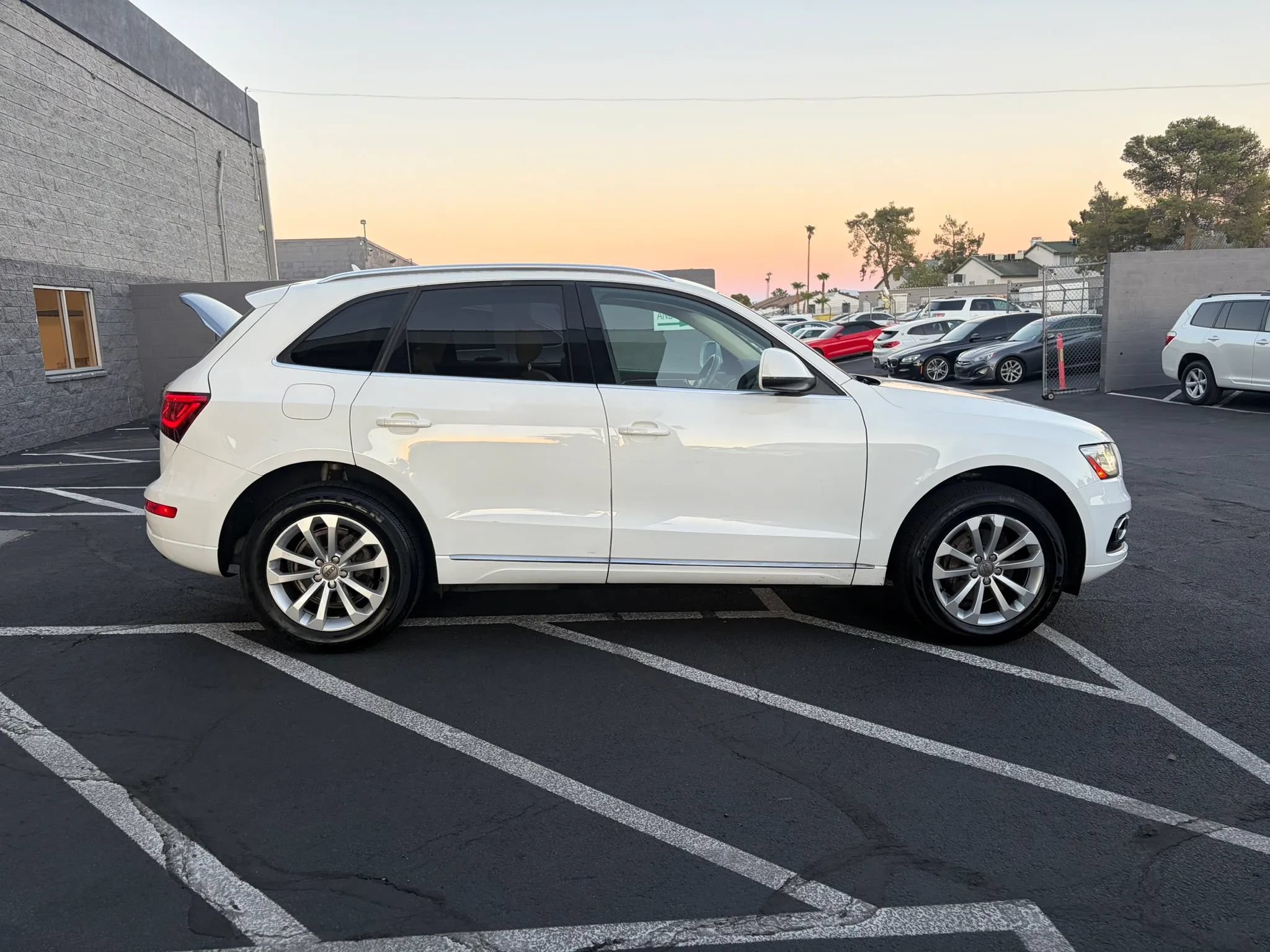 Used 2014 Audi Q5 2.0T Premium AWD/4WD image 5