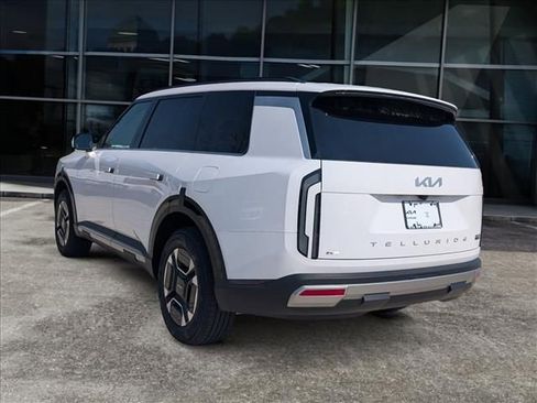 New 2027 Kia Telluride EX FWD image 4