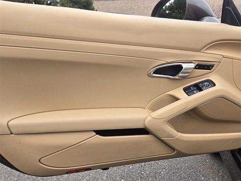 Used 2013 Porsche Boxster image 11