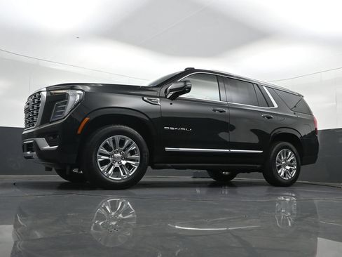 Used 2025 GMC Yukon Denali AWD/4WD image 31