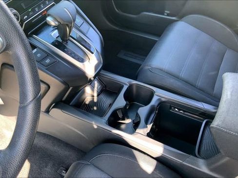 Used 2019 Honda CR-V LX image 17