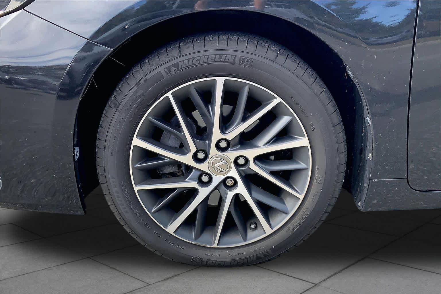 Used 2017 Lexus ES 350 FWD image 11