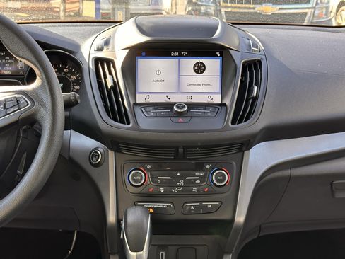 Used 2019 Ford Escape SE image 13