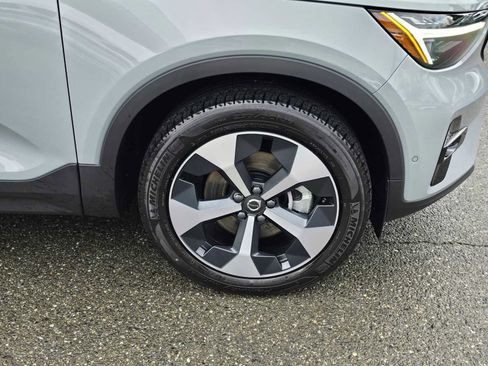New 2026 Volvo XC40 B5 Plus w/ Protection Package Premier image 9