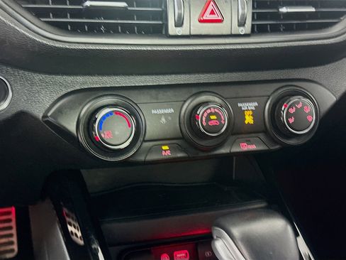 Used 2020 Kia Forte GT-Line w/ GT-Line Premium Package FWD image 23