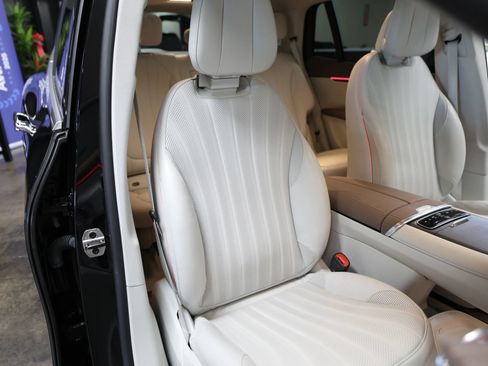Used 2023 Mercedes-Benz EQS 580 4MATIC SUV image 45