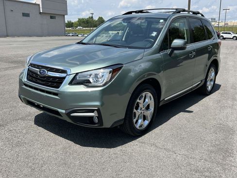Used 2018 Subaru Forester 2.5i Touring AWD/4WD image 7