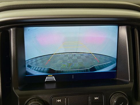 Used 2022 Chevrolet Colorado LT w/ Fleet Safety Package image 19