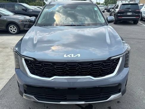 Used 2025 Kia Sorento EX w/ Panoramic Sunroof Package AWD/4WD image 15