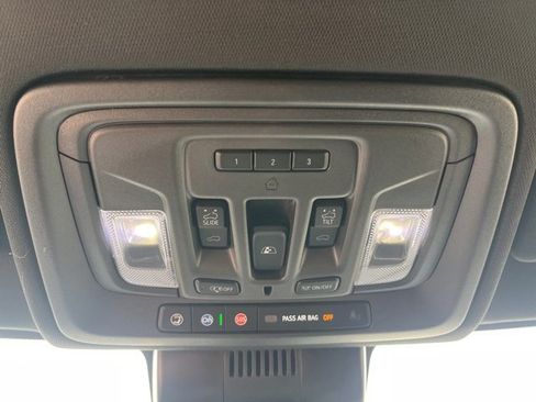 Used 2025 Chevrolet Silverado 2500 High Country w/ Technology Package image 37