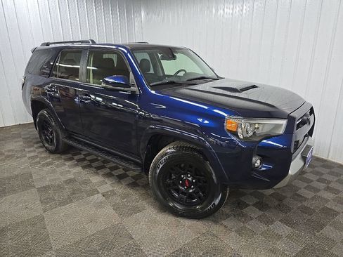 Used 2024 Toyota 4Runner TRD Off-Road Premium w/ Off Road Premium Plus Package AWD/4WD image 7