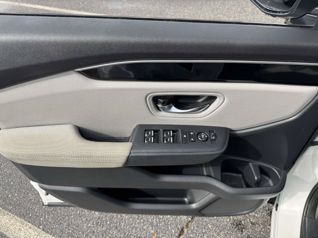 Certified 2023 Honda Pilot LX image 15